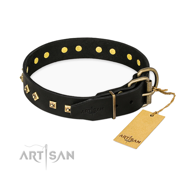 Rust resistant fittings on genuine leather collar for fancy walking your pet